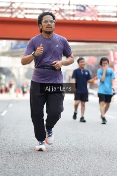 Runner Photo 4702000