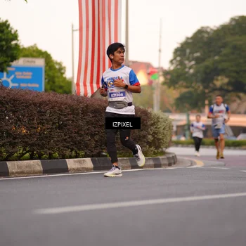 Runner Photo 4702130