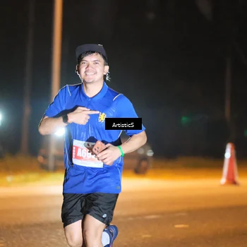 Runner Photo 4702171