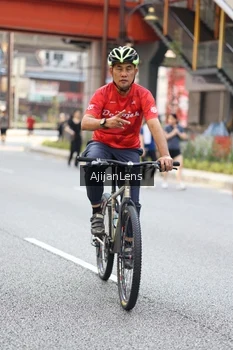 Runner Photo 4702272