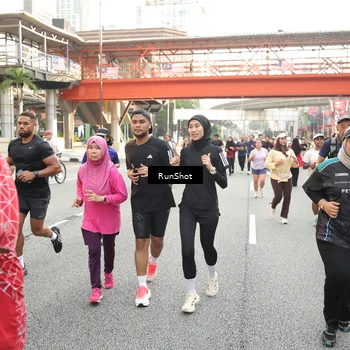 Runner Photo 4702275