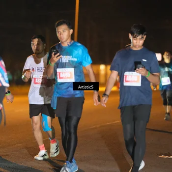 Runner Photo 4702504