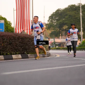 Runner Photo 4702515