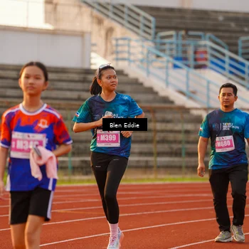 Runner Photo 4702575
