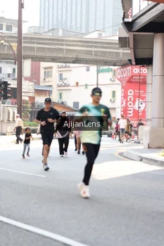 Runner Photo 4702672