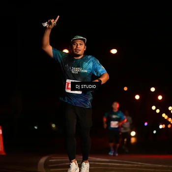 Runner Photo 4702676