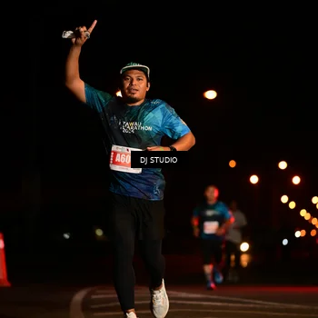 Runner Photo 4702717