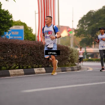 Runner Photo 4702733