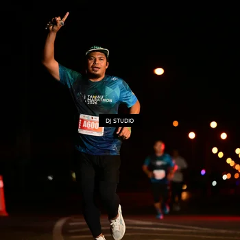 Runner Photo 4702745