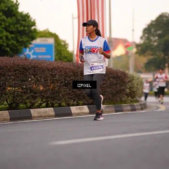 Runner Photo 4703024