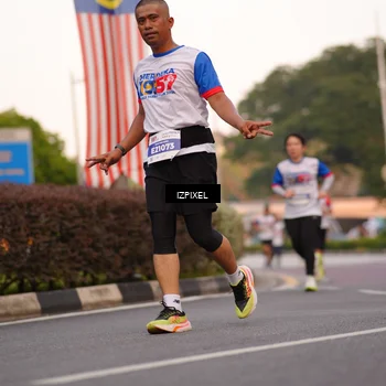 Runner Photo 4703130