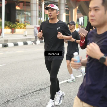 Runner Photo 4703135