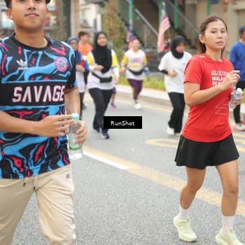Runner Photo 4703196