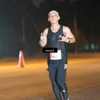 Runner Photo 4703222