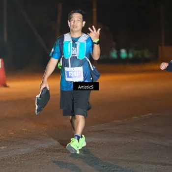 Runner Photo 4703343