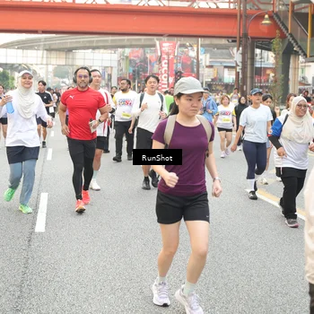 Runner Photo 4703416