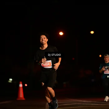 Runner Photo 4703446