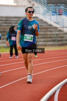 Runner Photo 4703483