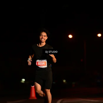 Runner Photo 4703493