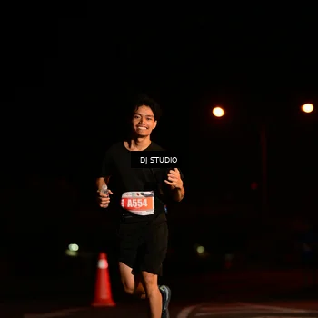 Runner Photo 4703494
