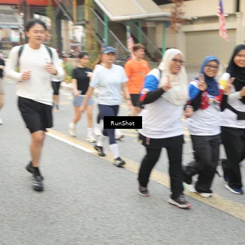 Runner Photo 4703499