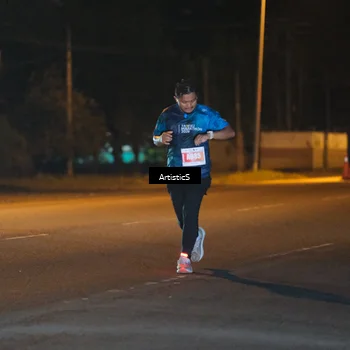 Runner Photo 4703513