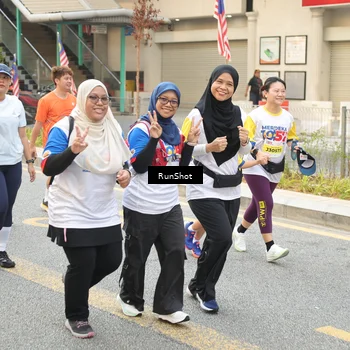 Runner Photo 4703517