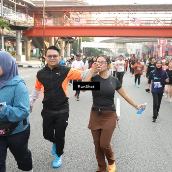 Runner Photo 4703531