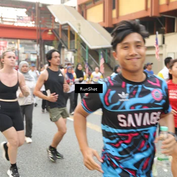 Runner Photo 4703545