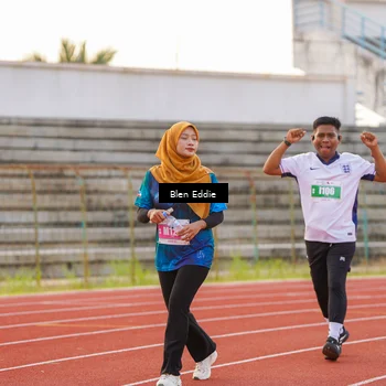 Runner Photo 4703575
