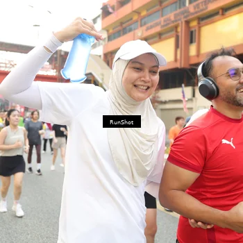 Runner Photo 4703578