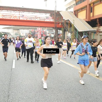 Runner Photo 4703582