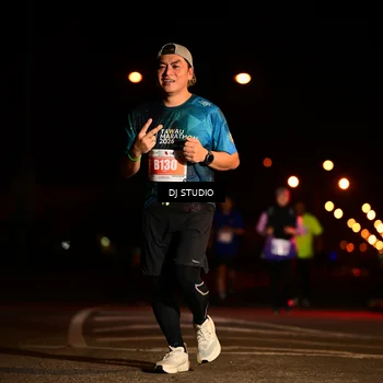 Runner Photo 4703605