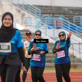 Runner Photo 4703614