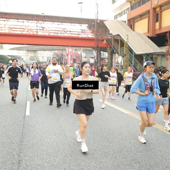Runner Photo 4703653