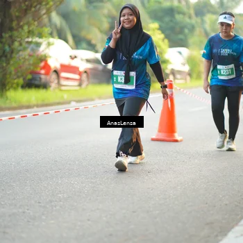 Runner Photo 4703655