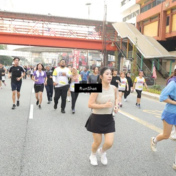 Runner Photo 4703674