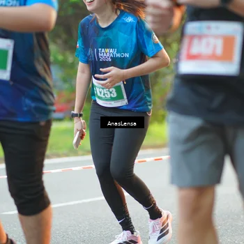 Runner Photo 4703675