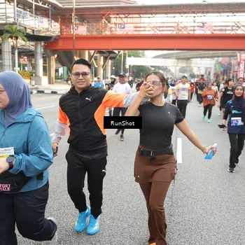 Runner Photo 4703681