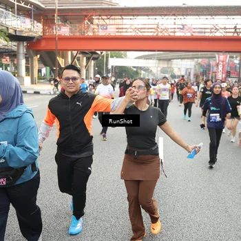 Runner Photo 4703684
