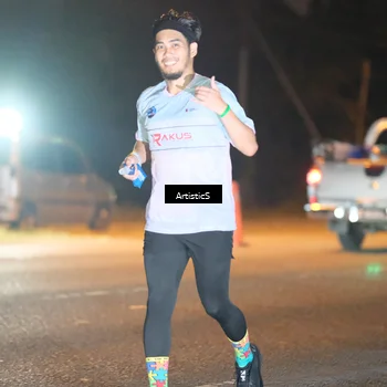 Runner Photo 4703688