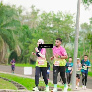 Runner Photo 4703690