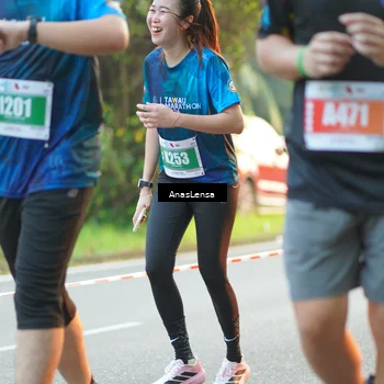 Runner Photo 4703695