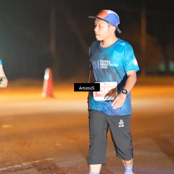 Runner Photo 4703747