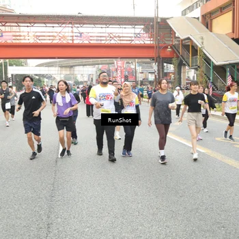 Runner Photo 4703749