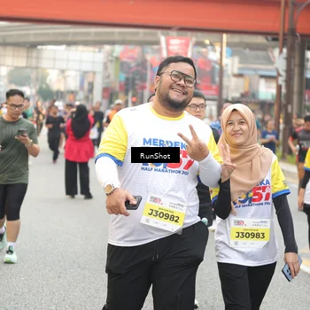 Runner Photo 4703759