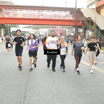 Runner Photo 4703775