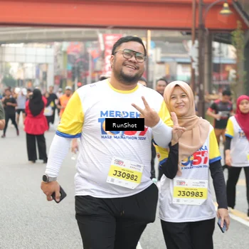 Runner Photo 4703785