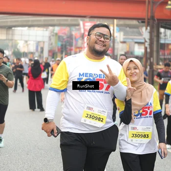 Runner Photo 4703799
