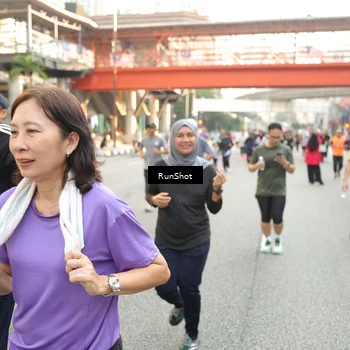 Runner Photo 4703828